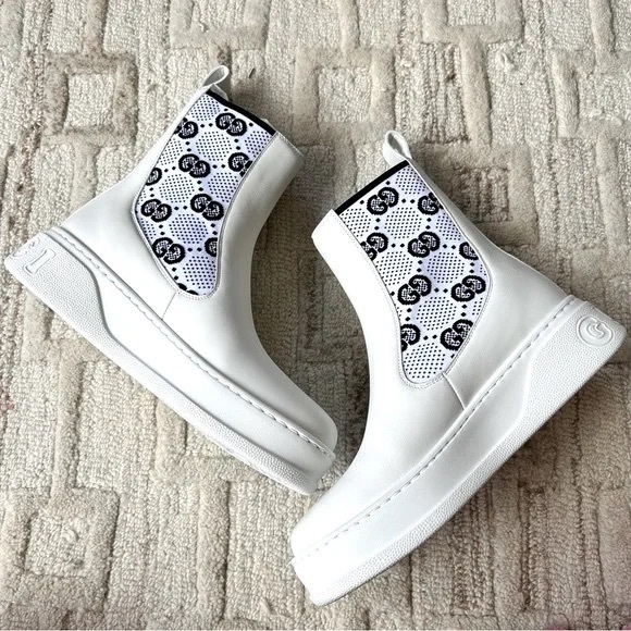 Gucci Shoes - Gucci Dali Soft Calfskin Leather Boots!